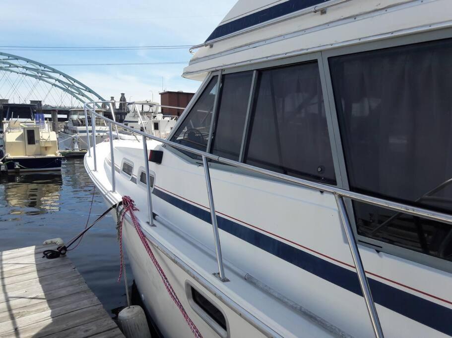 Waterfront 32' Bayliner Yacht 호텔 프로비던스 외부 사진