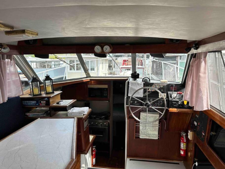Waterfront 32' Bayliner Yacht 호텔 프로비던스 외부 사진