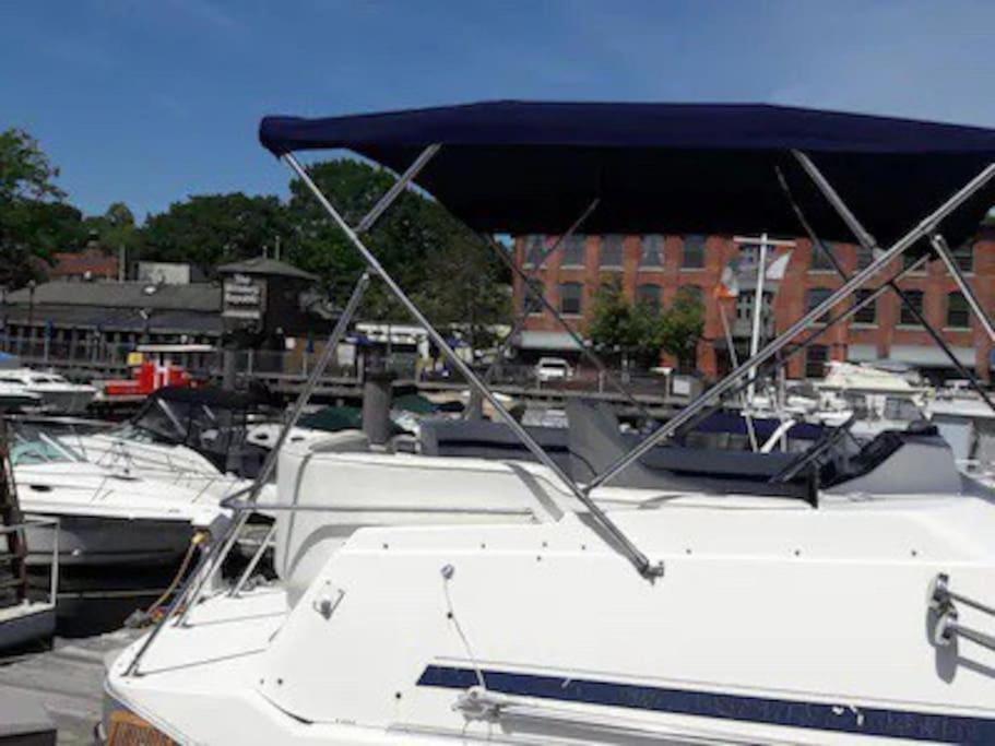 Waterfront 32' Bayliner Yacht 호텔 프로비던스 외부 사진
