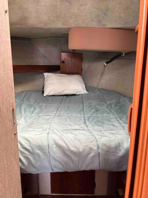 Waterfront 32' Bayliner Yacht 호텔 프로비던스 외부 사진